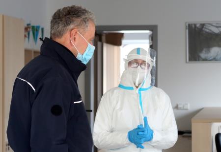 HITRI TEST COVID 19 BEGUNJE PRI CERKNICI 08 FOTO LJUBO VUKELIČ